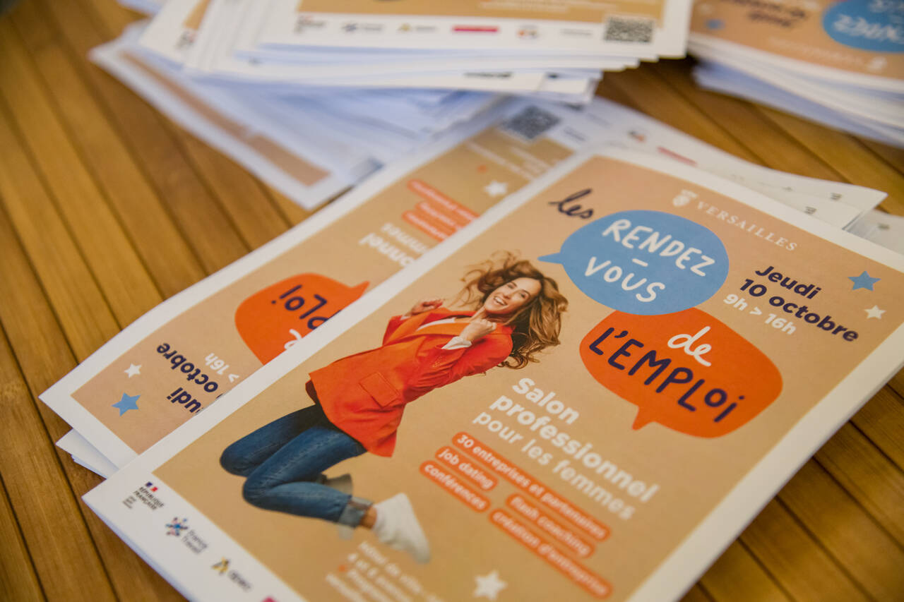 Les intervenantes de la table ronde “Audace au féminin” et Dominique Roucher-de Roux, 1ère Adjointe au Maire de Versailles